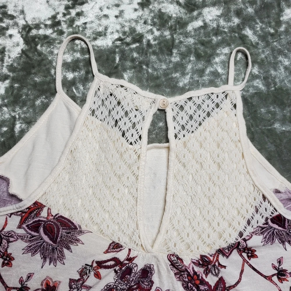 Rewind‎ Floral Tank Top - Picture 5 of 8